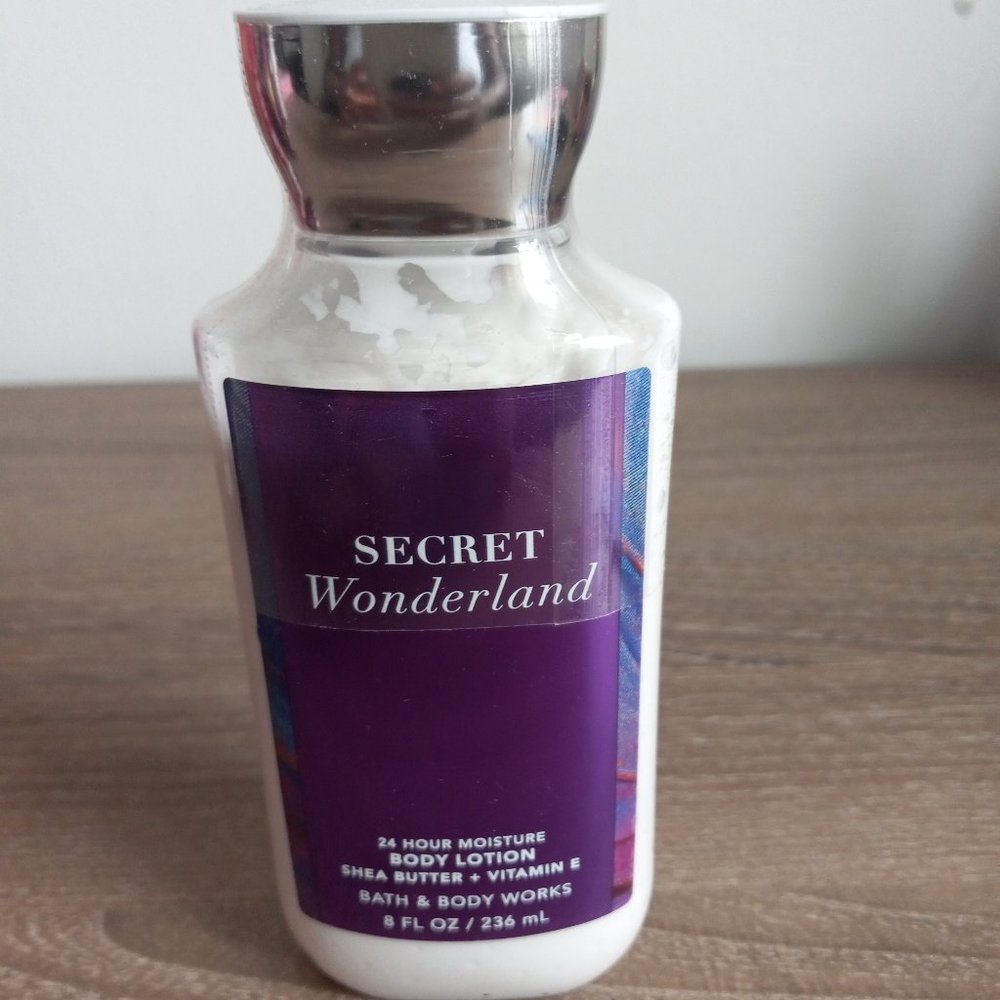 Bath and body works Secret wonderland body lotion